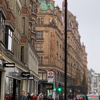 Harrods - Department Stores Near Me - London, XGL Harrods - Department Stores Near Me - London, XGL