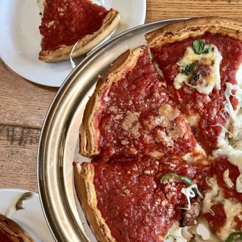 Giordano's - Pizza Near Me - Rosemont, Illinois Giordano's - Pizza Near Me - Rosemont, Illinois