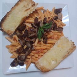 Geraghty's Pub - Penne vodka with sausage