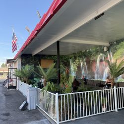 Prestige Hand Car Wash - Waiting area