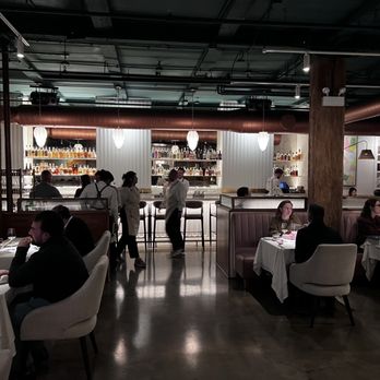 Indienne - Inside of restaurant - Indian Near Me - Chicago, Illinois