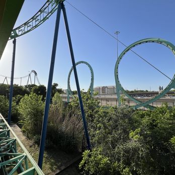 Shock Wave - Amusement Parks Near Me - Arlington, Texas Shock Wave - Amusement Parks Near Me - Arlington, Texas