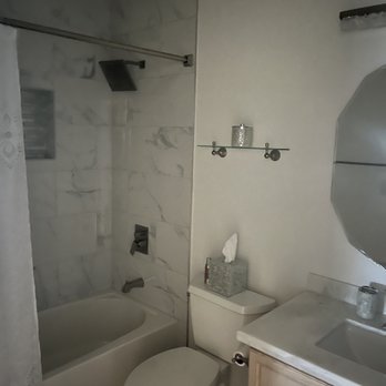 702 Services - Guest bath - Handyman Near Me