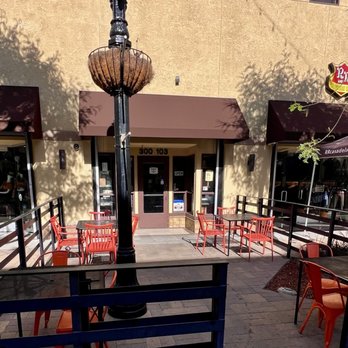 Loosies Pizza - Outside - Pizza Near Me - Santa Ana, California Loosies Pizza - Outside - Pizza Near Me - Santa Ana, California