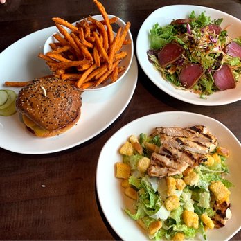 Yard House - New American Near Me - Lombard, Illinois