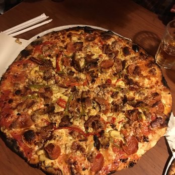 Modern Apizza - This is a medium pizza! Enough to feed a family of 4. - Pizza Near Me - New Haven, Connecticut