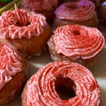 Robin’s Snowflake Donuts & Cafe - Donuts Near Me - Spring, Texas Robin’s Snowflake Donuts & Cafe - Donuts Near Me - Spring, Texas
