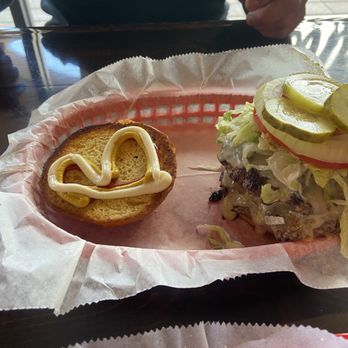 Beth's Burger Bar - Double D Challenge - Burgers Near Me - Orlando, Florida