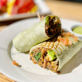 Vees Cafe - Steak Burrito Breakfast - Breakfast & Brunch Near Me - Los Angeles, California Vees Cafe - Steak Burrito Breakfast - Breakfast & Brunch Near Me - Los Angeles, California
