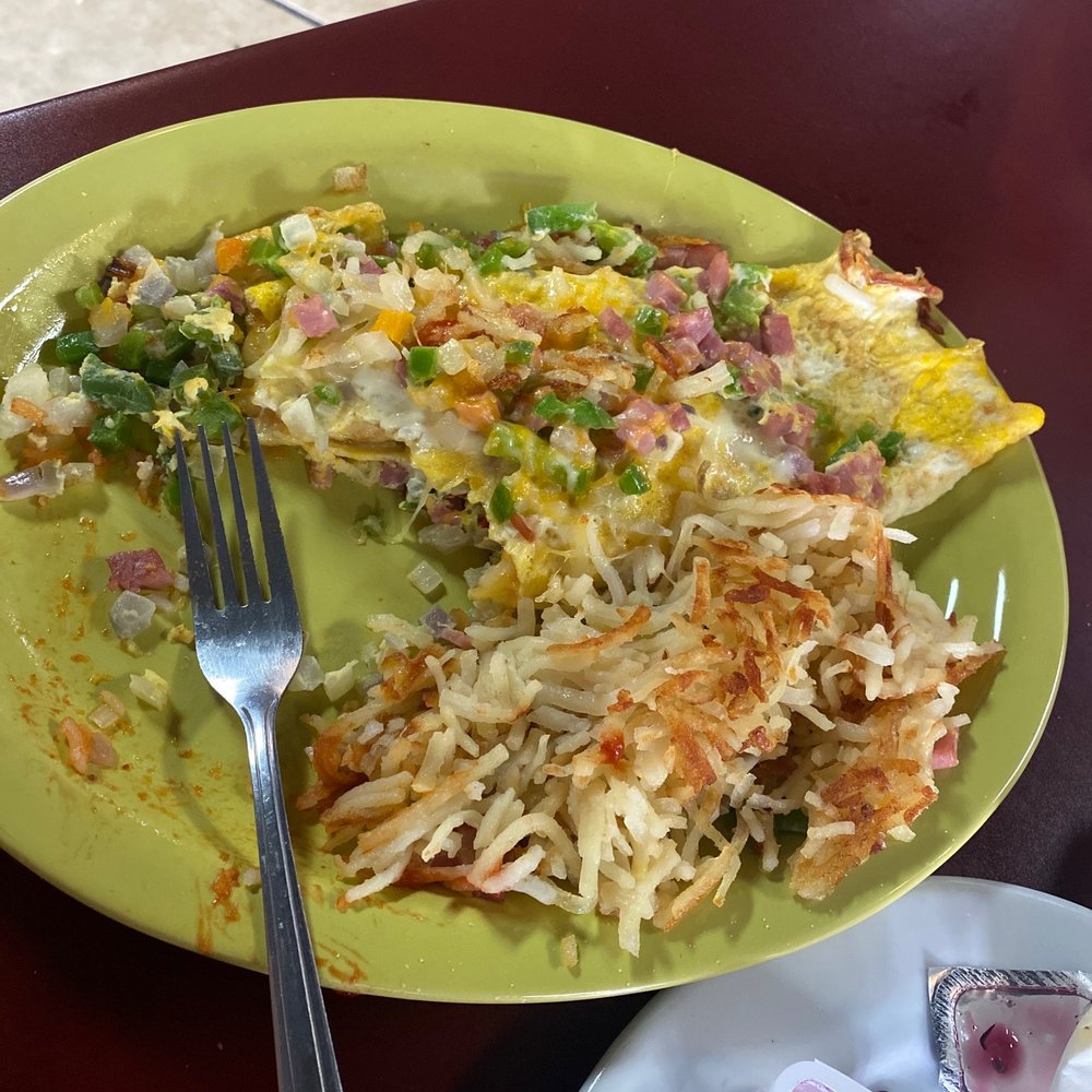 Mom's - Western Omelette - Breakfast & Brunch Near Me - Kearns, Utah