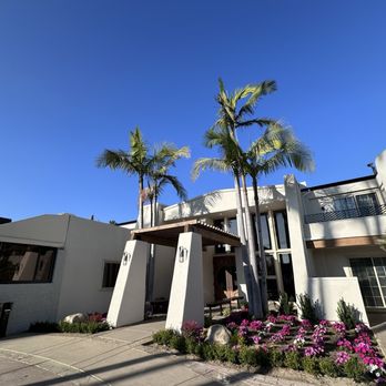 Winners Circle Resort - Hotels Near Me - Solana Beach, California