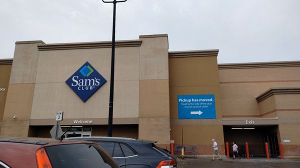 Sam's Club by null