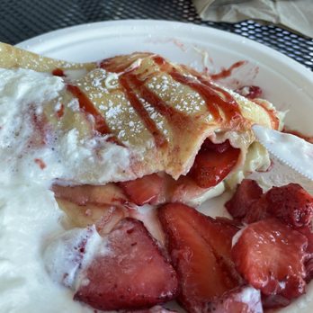 Crepe Amour - Crap amour with frozen, not freshly sliced strawberries, absolutely swimming in white chocolate and undercooked dough. - Creperies Near Me - Vienna, Virginia Crepe Amour - Crap amour with frozen, not freshly sliced strawberries, absolutely swimming in white chocolate and undercooked dough. - Creperies Near Me - Vienna, Virginia