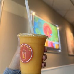 L Drinks & Snacks - Hawaiian breeze smoothie