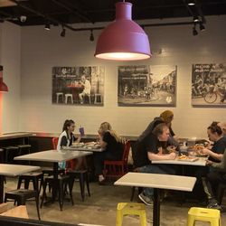 Roostar Vietnamese Grill - Dining room seating