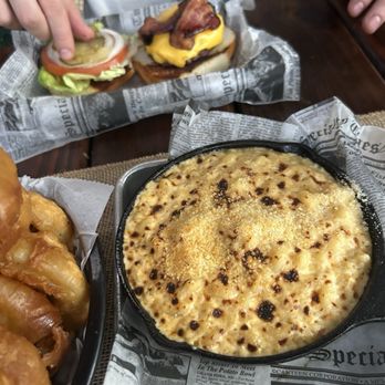 Royale - skillet mac - Burgers Near Me - New York, New York Royale - skillet mac - Burgers Near Me - New York, New York