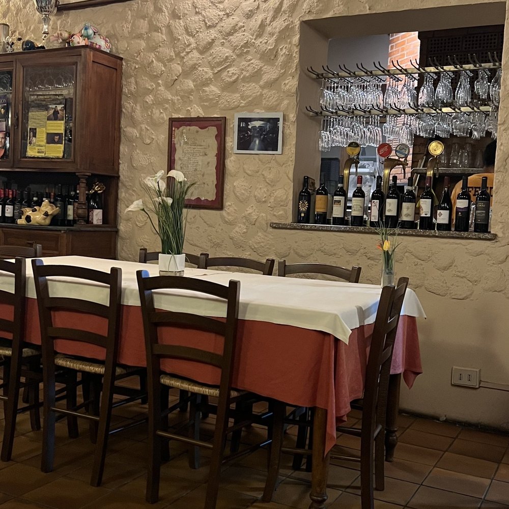 Del Sonno - Beautiful interior - Pizza Near Me - Bagni Di Lucca, LU Del Sonno - Beautiful interior - Pizza Near Me - Bagni Di Lucca, LU