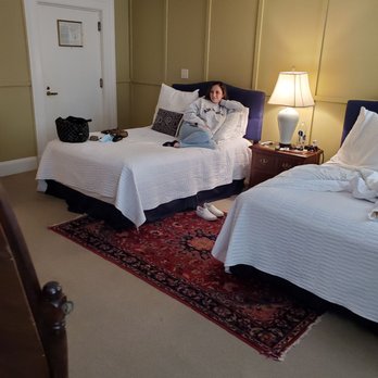 Presidents' Quarters Inn - Bedroom - Bed & Breakfast Near Me - Savannah, Georgia