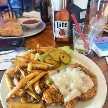 Denali Totem Inn - Monterey jack chicken no bun with fries - Hotels Near Me - Healy, Alaska