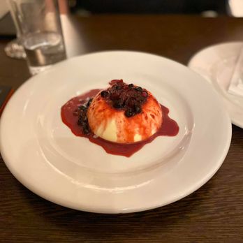 Mamma Mia - Panna Cotta - Pizza Near Me - London, XGL Mamma Mia - Panna Cotta - Pizza Near Me - London, XGL