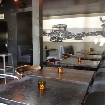 Huddy’s - Some good seats available for happy hour - Gastropubs Near Me - Redondo Beach, California