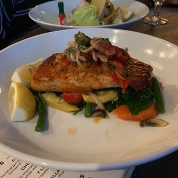 Zona De Cuba - Salmon - Cuban Near Me - Bronx, New York Zona De Cuba - Salmon - Cuban Near Me - Bronx, New York