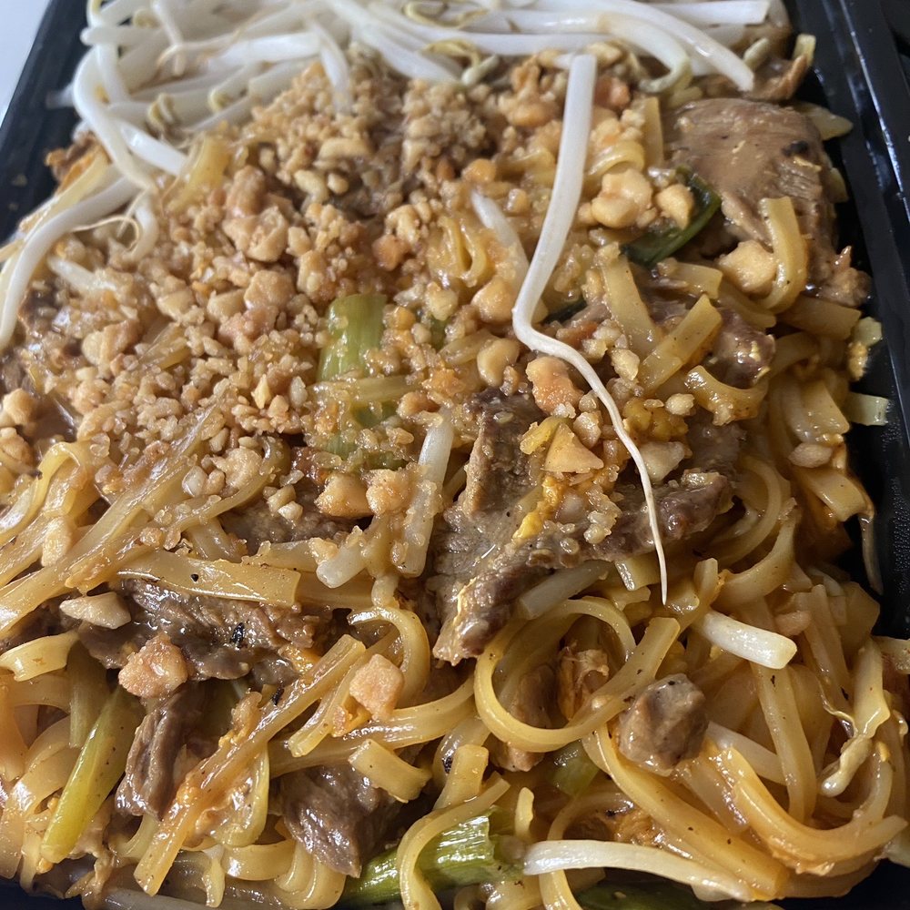 Thai Tanium Restaurant - Pad Thai with beef $13.98 (July 2023) - lots of sprouts, wish it had more egg, okay - Thai Near Me - Gaithersburg, Maryland Thai Tanium Restaurant - Pad Thai with beef $13.98 (July 2023) - lots of sprouts, wish it had more egg, okay - Thai Near Me - Gaithersburg, Maryland