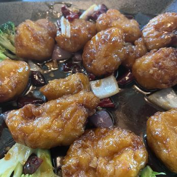 Bao Soup Dumpling - General Taos chicken - Soup Near Me - Tulsa, Oklahoma