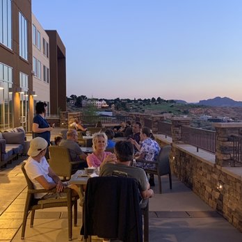 Hyatt Place Page - Outdoor seating area - Hotels Near Me - Page, Arizona