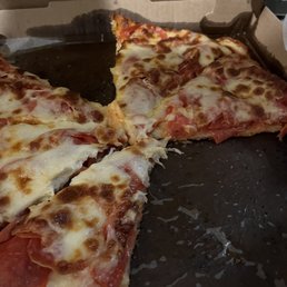 Pepperoni feast pizza Pepperoni feast pizza