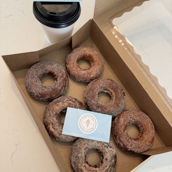Pint's Peak Ice Cream - Apple Cider Donuts Hot Apple Cider - Ice Cream & Frozen Yogurt Near Me Pint's Peak Ice Cream - Apple Cider Donuts Hot Apple Cider - Ice Cream & Frozen Yogurt Near Me