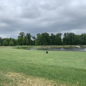 Hyatt Hills Golf Complex - 7th Hole - Par 3 - Golf Near Me - Clark, New Jersey Hyatt Hills Golf Complex - 7th Hole - Par 3 - Golf Near Me - Clark, New Jersey