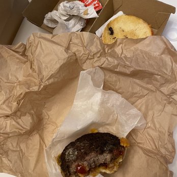 Prendi - a hamburger and a donut in a box - Desserts Near Me - Las Vegas, Nevada