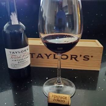 Taylor's Port - Taylor's Terra Feita Vintage Port 2005 - Wineries Near Me - Vila Nova de Gaia, 13