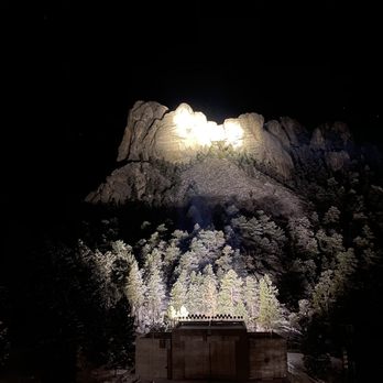Mt. Rushmore - Landmarks & Historical Buildings Near Me - Keystone, South Dakota
