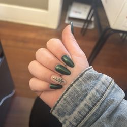 Trendy Nails Spa - Acrylic fill