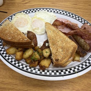 Hometown Grill - 2 Egg breakfast! - Breakfast & Brunch Near Me - Port Charlotte, Florida