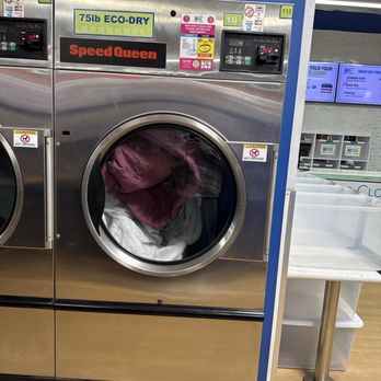 Coast Laundry - Damn cat pissed on the blankets and you need an open Laundry Room, Coast is the spot - Laundromat Near Me - Hawthorne, California Coast Laundry - Damn cat pissed on the blankets and you need an open Laundry Room, Coast is the spot - Laundromat Near Me - Hawthorne, California