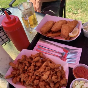 Brigham Fish Market - Fish n chip and clams - Seafood Markets Near Me - Cascade Locks, Oregon