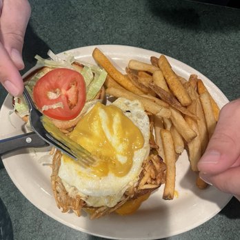 Metro Diner - Breakfast Burger w mustard added on top - American Near Me - Tulsa, Oklahoma Metro Diner - Breakfast Burger w mustard added on top - American Near Me - Tulsa, Oklahoma