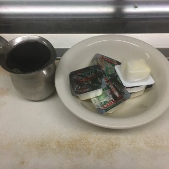 Blue Benn Diner - Real maple syrup available for a dollar. Do it. - Diners Near Me - Bennington, Vermont