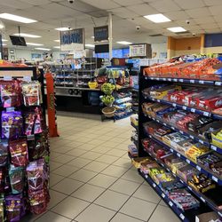 Chevron Stations - Very clean store with good and munchies with ice cold drinks