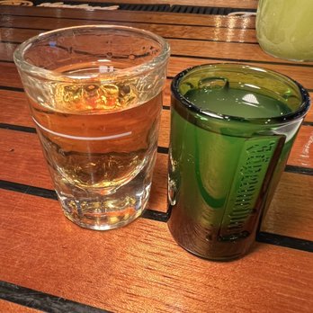 Little Pub - New American Near Me - Stratford, Connecticut