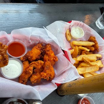 The Swingin' Door - Hot Wings; Fish N' Chips - Karaoke Near Me - San Mateo, California The Swingin' Door - Hot Wings; Fish N' Chips - Karaoke Near Me - San Mateo, California