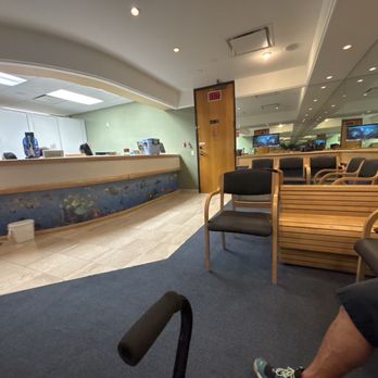 Curtis N Kamisugi, DDS, MSD - Front waiting area - Orthodontists Near Me Curtis N Kamisugi, DDS, MSD - Front waiting area - Orthodontists Near Me