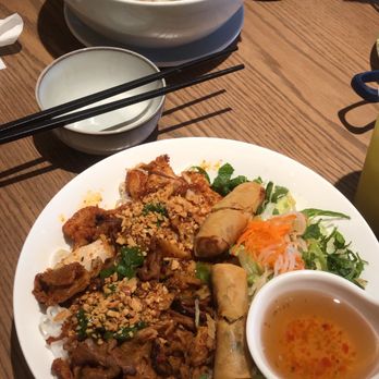 Pho Le - Vermicelli bowl - chicken and pork - Vietnamese Near Me - Richmond Hill, Ontario Pho Le - Vermicelli bowl - chicken and pork - Vietnamese Near Me - Richmond Hill, Ontario