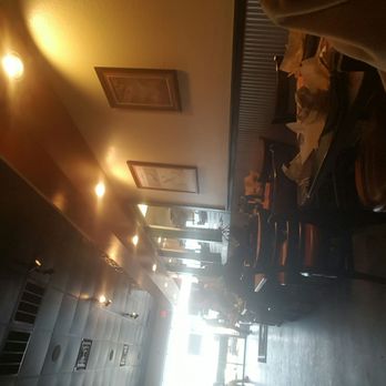 Wingstop - Several dirty tables. - Chicken Wings Near Me - Midland, Texas
