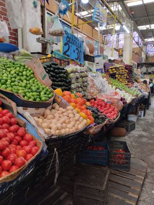 La Lagunilla Sunday Antiques Market by null