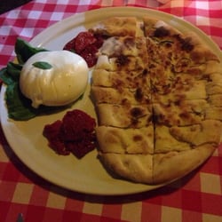 Piazzetta Pizza & Pasta - A burrata é maravilhosa!