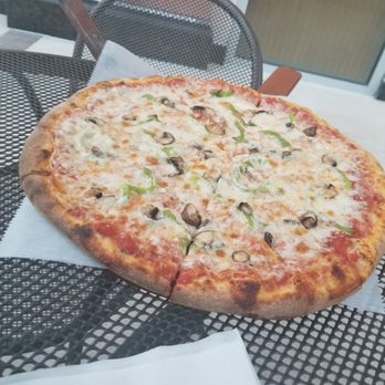 Flippers Pizza - Pizza - Pizza Near Me - Orlando, Florida Flippers Pizza - Pizza - Pizza Near Me - Orlando, Florida